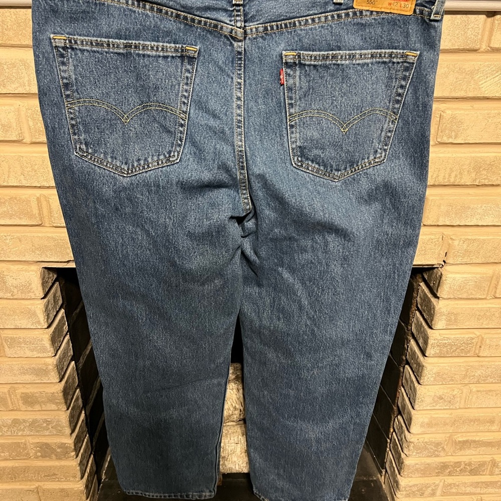 Men’s Levis 550’s size 42x30 Great condition